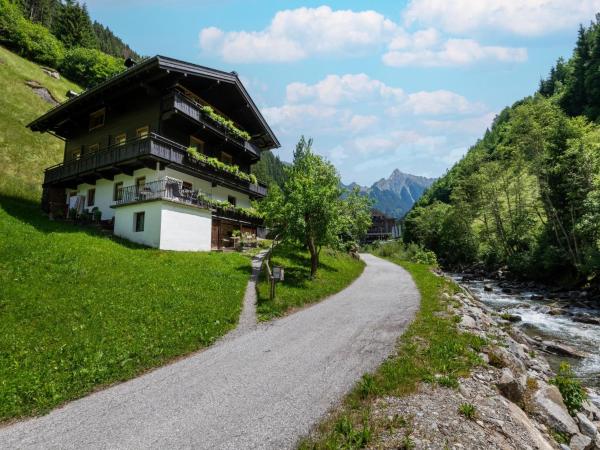 Chalet in Tirol by Zillertal Ski Slopes, Κράτηση Σαλέ Mayrhofen Mayrhofen-Hippach