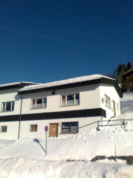 Berg & Skihütte -Schmittenhof, Κράτηση Διακοσστικό σπίτι Laterns Vorarlberg