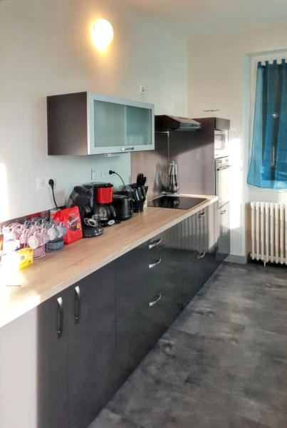 Maison spacieuse à Montsalvy avec grand jardin et terrasse, Κράτηση Διακοσστικό σπίτι Μονσαλβί Rhône-Alps