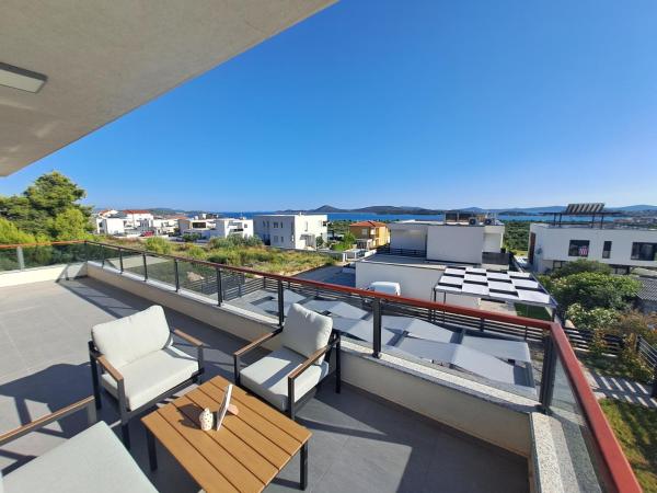 VODICE HILLS, Κράτηση  Ξενοδοχεία στο Vodice με Πισίνα, κοντά στο Bristak Public Beach, Πισίνα