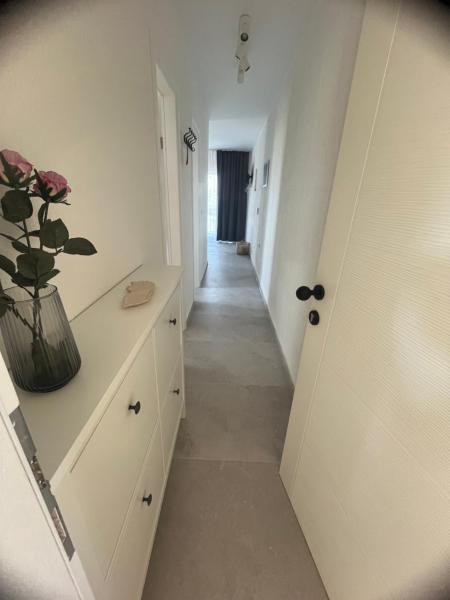 Regina Maris, Κράτηση  Betina Murter Island