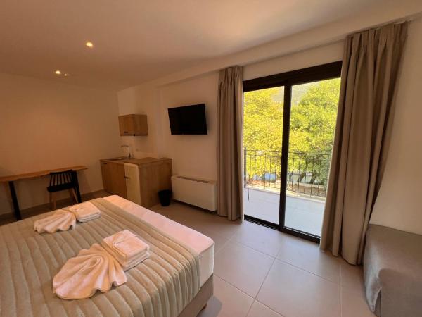 Likno Hotel, Κράτηση  Gliki Thesprotia