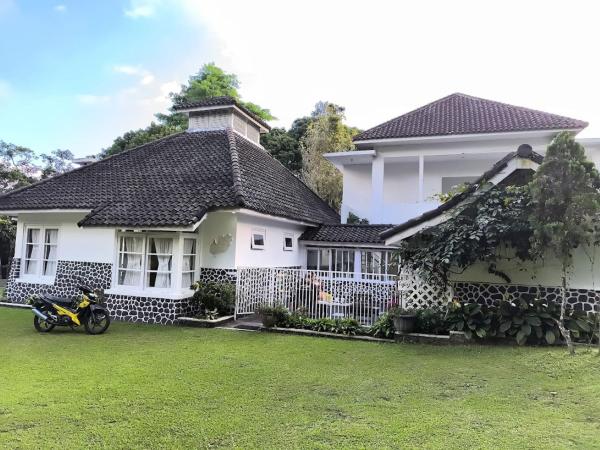 Villa Narendra Yogyakarta, Κράτηση  Kaliurang Γιογκιακάρτα