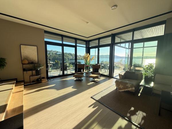 Villa Vaaganeset, Κράτηση  Lii Akershus