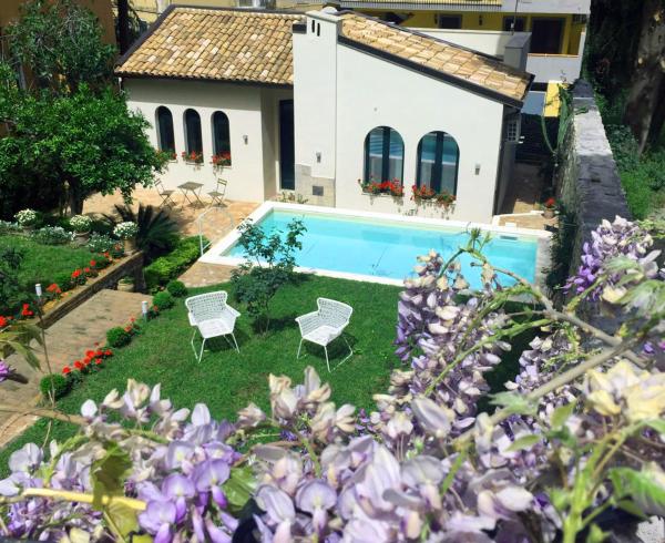 Villa Miami, Κράτηση Βίλα Βίλες στο Ταορμίνα, κοντά στο Palazzo dei Congressi, Βίλα