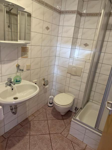 Hotel Leonis, Κράτηση  Aue-Bad Schlema Σαξονία