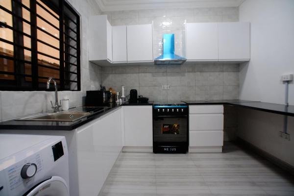 Regis Homes Int, Κράτηση  Άκκρα Greater Accra