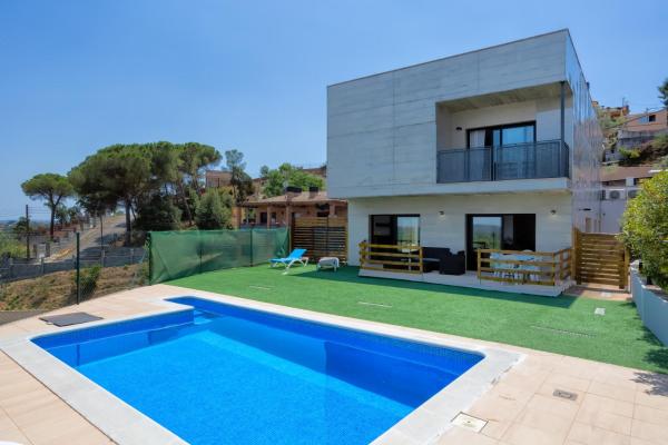 Hauzify I Villa Velaz, Κράτηση  Φογκάρς ντε λα Σέλβα Barcelona Province