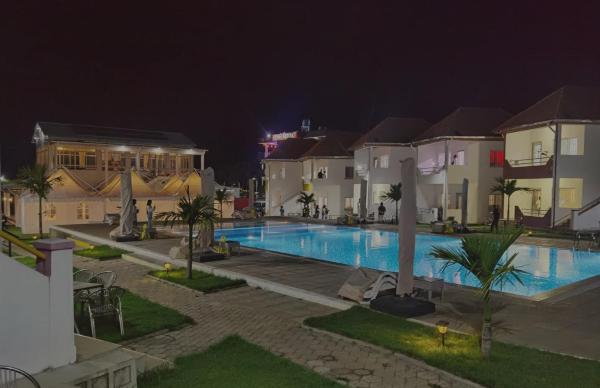 Kung Fu hotel Ampefy, Κράτηση  Ambohitrakanga Μαδαγασκάρη