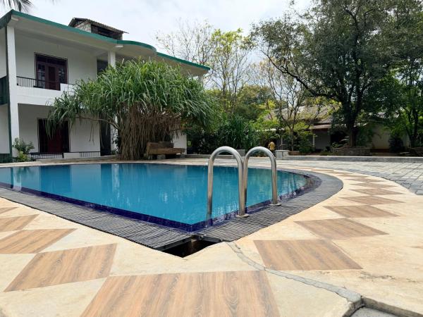 Royal Garden, Κράτηση  Dambulla Matale District