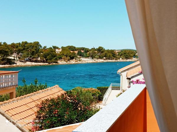 Golden sunset apps, Κράτηση  Čeprljanda Ugljan Island