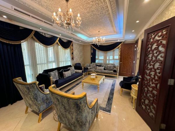 Luxury Royal Villa with 7 Master Suites, Κράτηση  Αϊμάν Ηνωμένα Αραβικά Εμιράτα