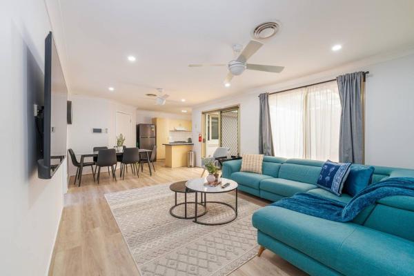 3BR Guesthouse w Sunroom Near Stanhope Leisure, Κράτηση  Glenwood Νέα Νότια Ουαλία