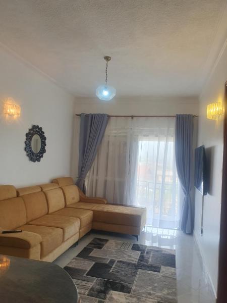 Two Bedrooms Apartment, located between kajjansi and kitende, with one bathroom, a living room, fully furnished kitchen, patio, free wifi, free parking space, Κράτηση Διαμέρισμα Kajansi Busiiro