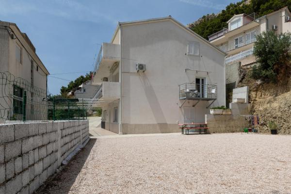 Apartments by the sea Duce, Omis - 2992, Κράτηση Διαμέρισμα Dugi Rat Split Region